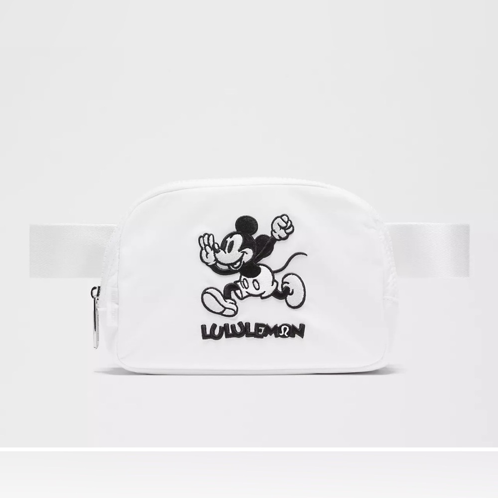 Disney x lululemon
Everywhere Belt Bag 1L Mickey in Motion Graphic